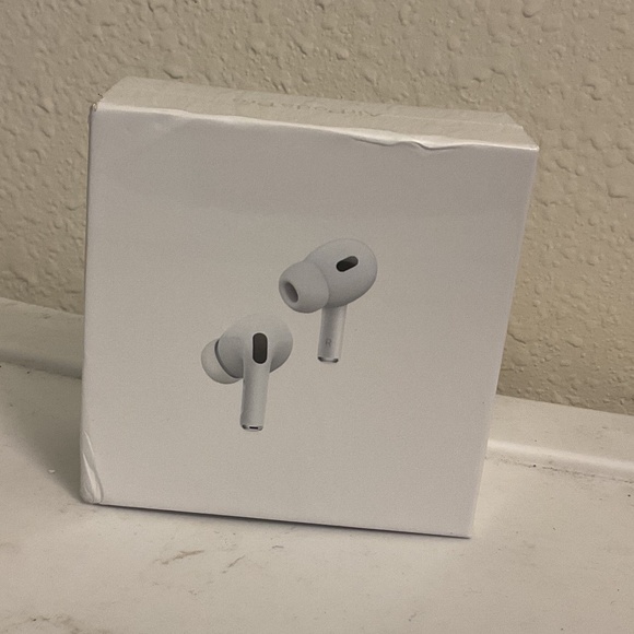 *NEW* Apple AirPod Pro’s (2nd Generation)
